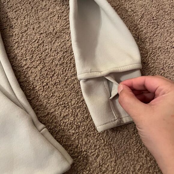 Adidas technical wear hooded jacket small - Picture 9 of 10